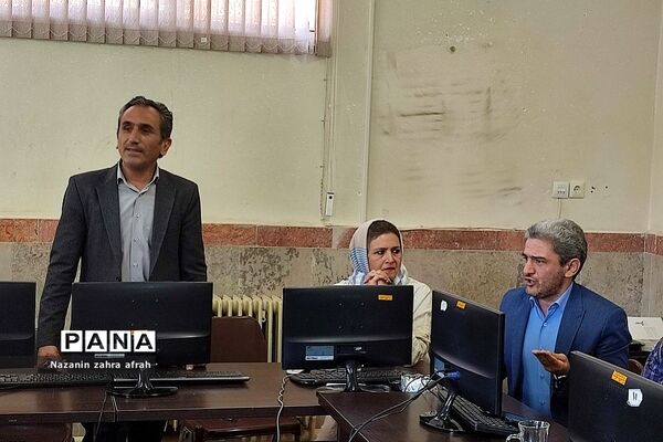 برگزاری نشست تخصصی‌ کنکور سراسری ویژه والدین در رودهن