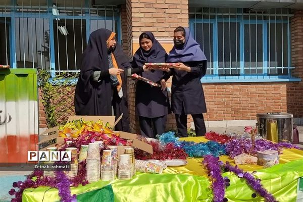 برگزاری ولادت پیامبر اکرم(ص) در دبیرستان فجر اسلام