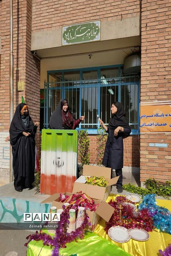 برگزاری ولادت پیامبر اکرم(ص) در دبیرستان فجر اسلام