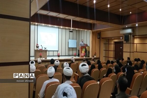 اولین همایش مدیران و مبلغان طرح امین مدارس منطقه 4