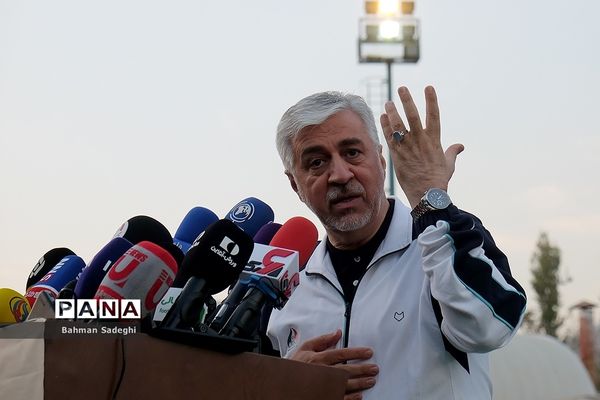 نشست خبری وزیر ورزش و جوانان