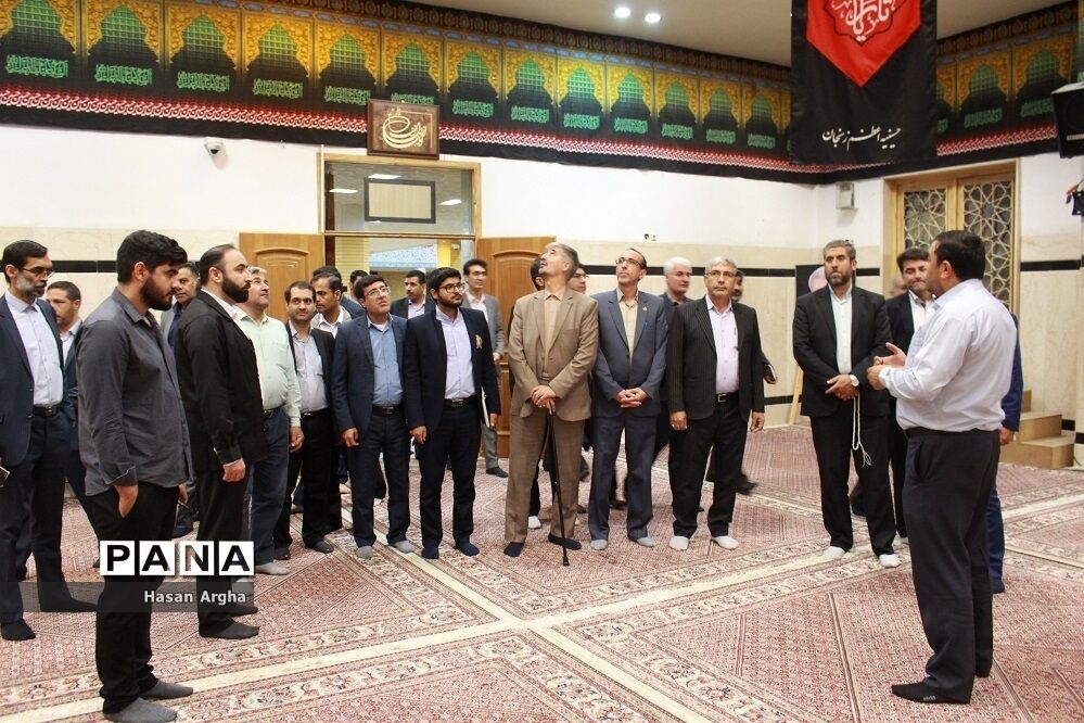 بازدید مدیران سازمان دانش‌آموزی استان‌ها از گنبد سلطانیه و حسینیه اعظم زنجان