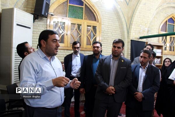 بازدید مدیران سازمان دانش‌آموزی استان‌ها از گنبد سلطانیه و حسینیه اعظم زنجان