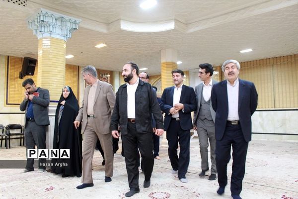 بازدید مدیران سازمان دانش‌آموزی استان‌ها از گنبد سلطانیه و حسینیه اعظم زنجان