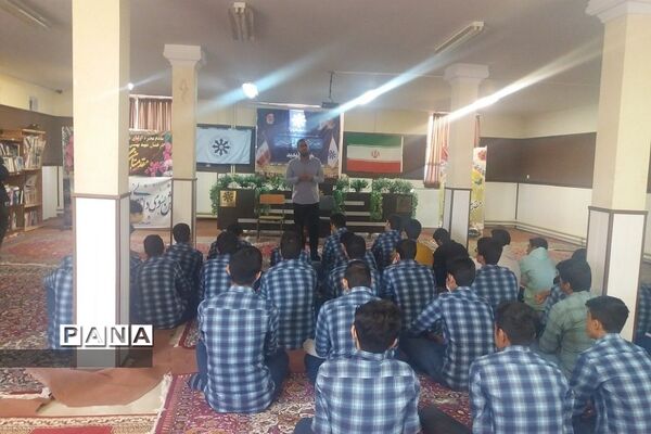 برگزاری نشست‌های  بصیرتی در دبیرستان شهید‌بهشتی  رودهن
