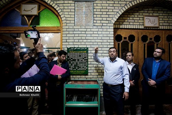 بازدید مدیران سازمان دانش‌آموزی استان‌ها از حسینیه اعظم زنجان