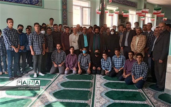 دانش‌آموزانی آگاه به مهارت‌های اجتماعی، سیاسی و ملی تربیت کنیم