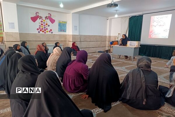 اولین مجمع عمومی انتخابات انجمن اولیا در دبیرستان بعثت ناحیه دو کرج