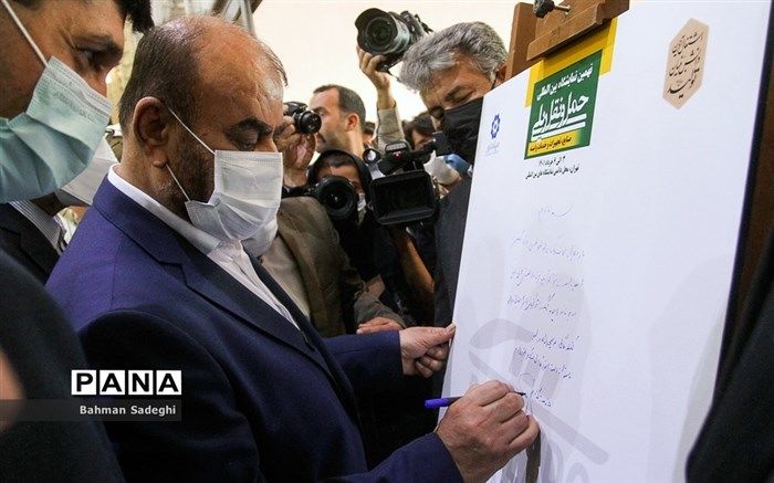 هزاران راهکار برای حل ‌مشکلات مردم وجود دارد