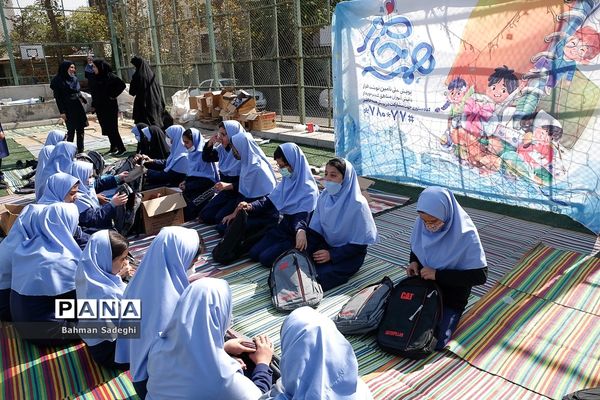 پویش «همه حاضر» در دبیرستان فرزانگان 8