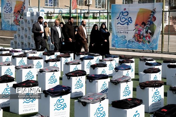 پویش «همه حاضر» در دبیرستان فرزانگان 8