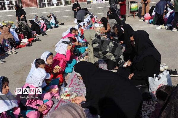برپایی مراسم صبحانه سلامت در مدارس آباده