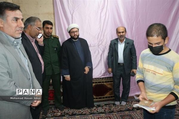 نشست مردمی مدیرکل آموزش و پرورش فارس با مردم شهرک سعدی شیراز