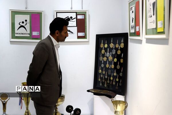 برپایی نمایشگاه «هنر، خلاقیت، ورزش» در نگارخانه اداره‌کل آموزش و پرورش فارس