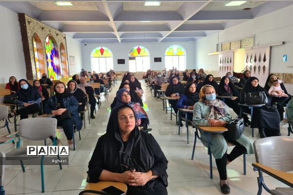 جلسه بهداشت روان در دبیرستان زینبیه