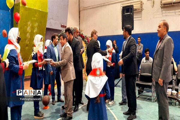 زنگ هفته تربیت‌بدنی  و هفتمین المپیاد درون مدرسه‌ای در ناحیه ۴ اهواز