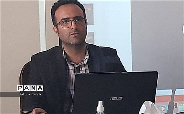 برگزاری نماز در مدارس‌ نقطه عطف تحقق اصول تربیت تمام‌ساحتی است