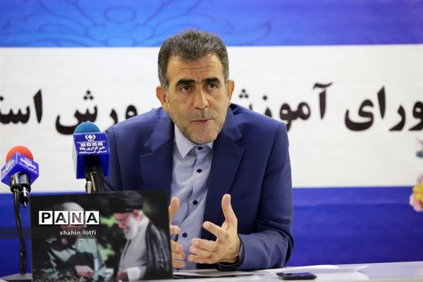 نشست اعضای شورای آموزش و پرورش استان کرمانشاه