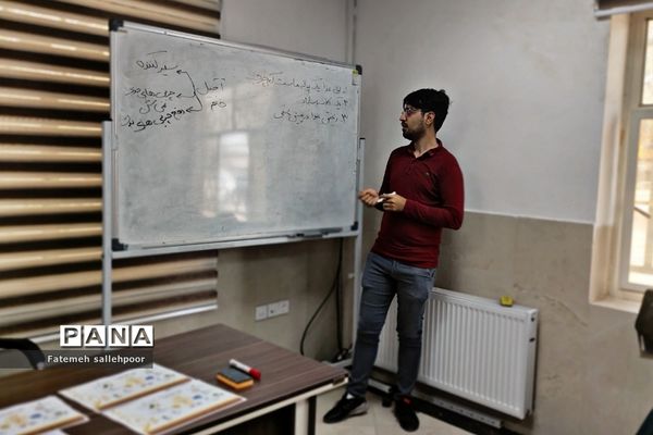 کارگاه نقش تغذیه به مناسبت هفته تربیت‌بدنی در شهرستان قرچک