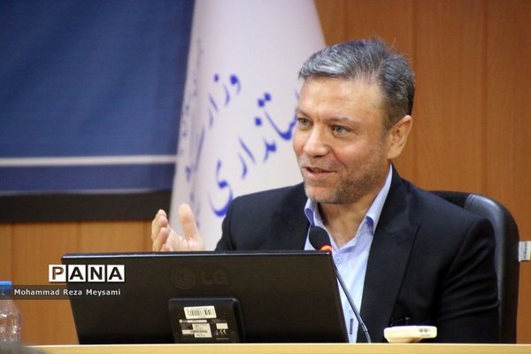 ششمین جلسه شورای آموزش و پرورش استان سمنان در سال 1401