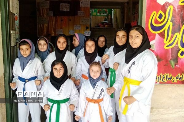هفته تربیت‌بدنی در مدارس رودهن