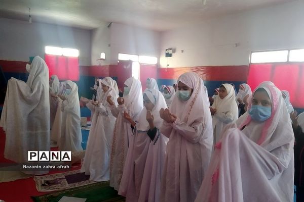 زنگ‌ نماز در دبستان شهید سجادیان رودهن