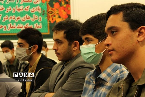 نشست هم‌اندیشی و پرسش و پاسخ تشکل‌های دانش‌آموزی در کاشمر