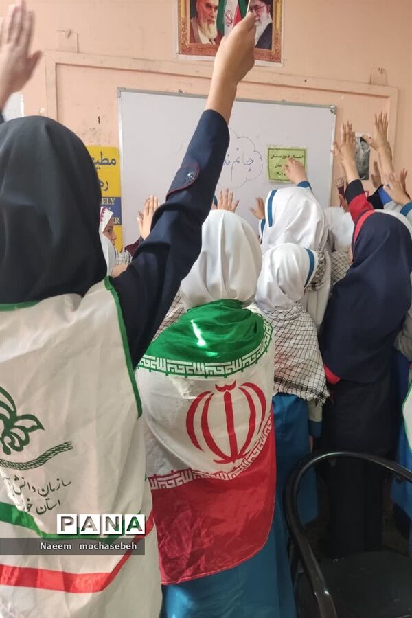 پویش لبیک یا خامنه‌ای در مدارس دخترانه شهرستان شادگان