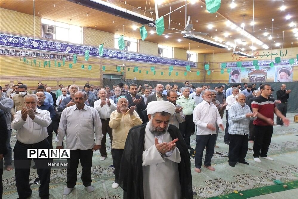 حضور با شکوه مردم ولایتمدار بخش جوادآباد در نماز جمعه