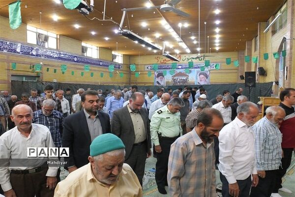 حضور با شکوه مردم ولایتمدار بخش جوادآباد در نماز جمعه