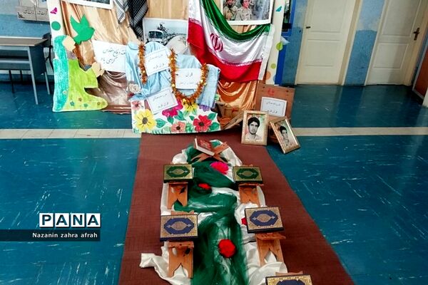 برگزاری محفل انس با قرآن در مدارس رودهن