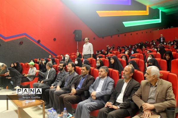 همایش تقدیر از دختران برگزیده جشنواره «فردا» در قم
