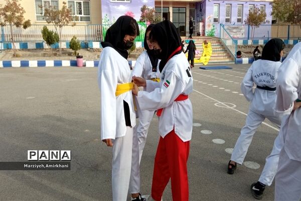 المپیاد ورزشی درون مدرسه‌ای در مدرسه مرضیه شهرکرد