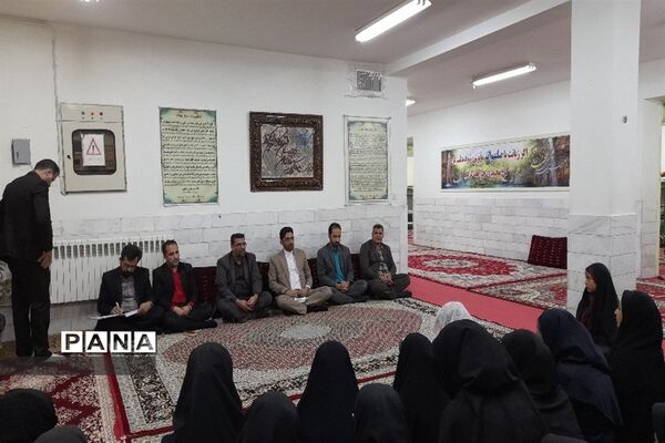 بازدید معاون آموزش متوسطه اداره‌کل آموزش و پرورش استان خراسان جنوبی از مدارس شبانه‌روزی شهر مود
