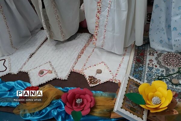 برگزاری نماز جماعت در مدارس رودهن