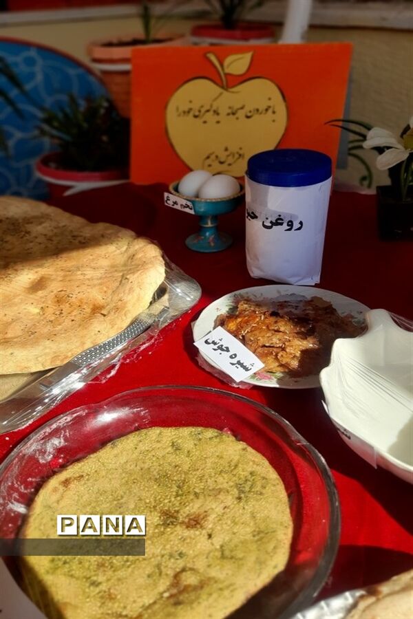 برگزاری جشنواره غذا در هنرستان عقیله بنی هاشم