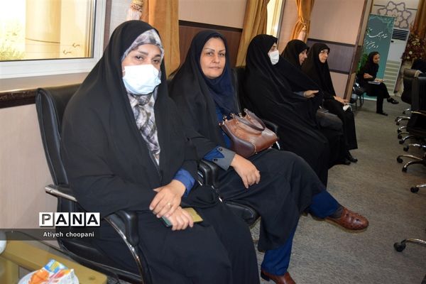 جلسه توجیهی طرح شهردار مدرسه در منطقه ۱۴