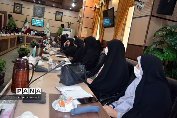 جلسه توجیهی طرح شهردار مدرسه در منطقه ۱۴