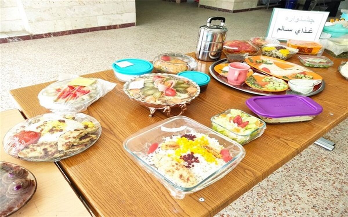 جشنواره غذای سالم در مدارس زرین‌آباد برگزار شد