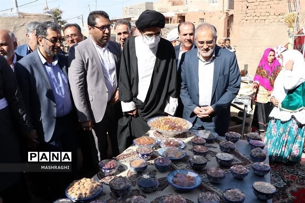 نخستین همایش «بازنمایی هویت روستایی» در شهرستان کاشان