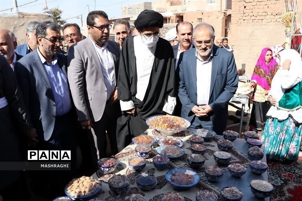نخستین همایش «بازنمایی هویت روستایی» در شهرستان کاشان