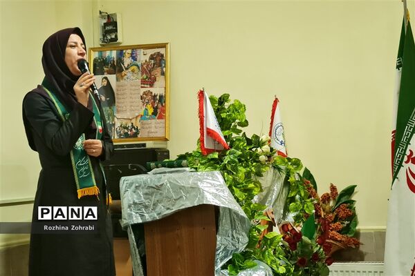 برگزاری همایش مهربان ترین پدر در ناحیه یک شیراز