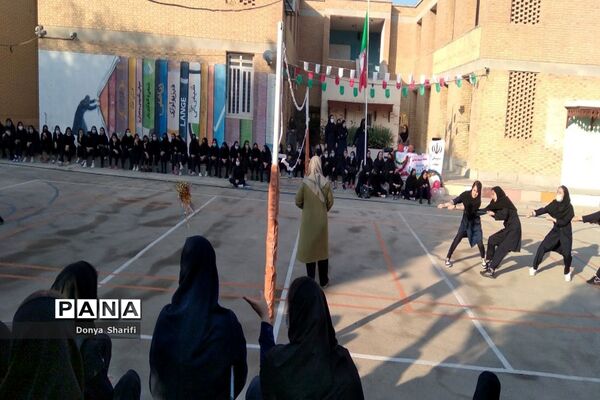 هفته تربیت‌بدنی در دبیرستان حجاب شهرستان بوشهر