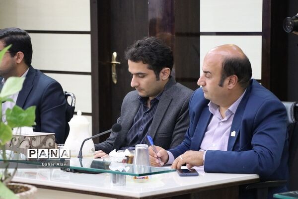 جلسه شورای اداری معاونت پرورشی و فرهنگی اداره کل آموزش و پرورش استان بوشهر
