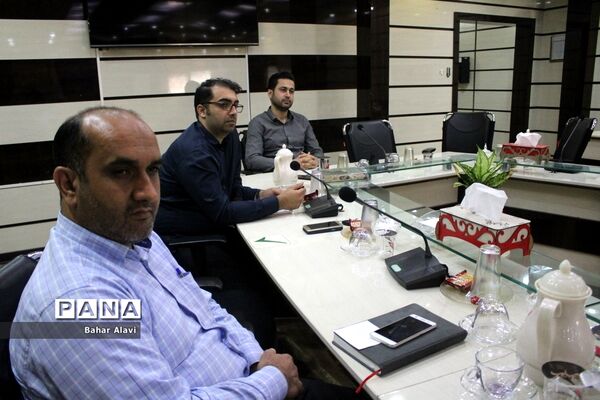 جلسه شورای اداری معاونت پرورشی و فرهنگی اداره کل آموزش و پرورش استان بوشهر