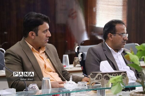 جلسه شورای اداری معاونت پرورشی و فرهنگی اداره کل آموزش و پرورش استان بوشهر