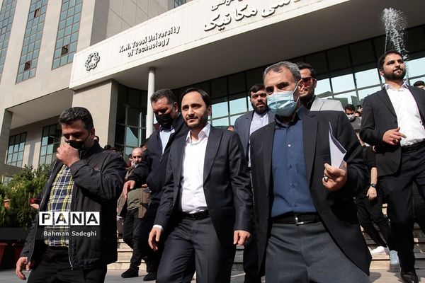 نشست سخنگوی دولت با دانشجویان دانشگاه خواجه نصیرالدین طوسی