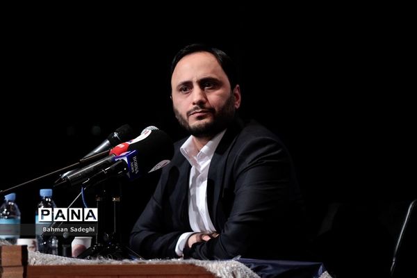 نشست سخنگوی دولت با دانشجویان دانشگاه خواجه نصیرالدین طوسی