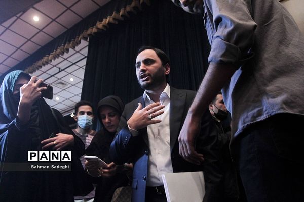 نشست سخنگوی دولت با دانشجویان دانشگاه خواجه نصیرالدین طوسی