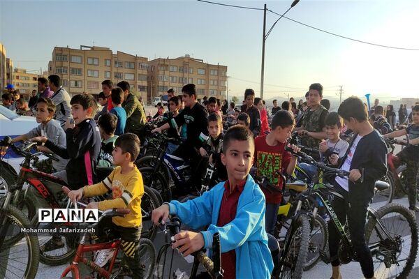 همایش دوچرخه‌سواری در اصفهان